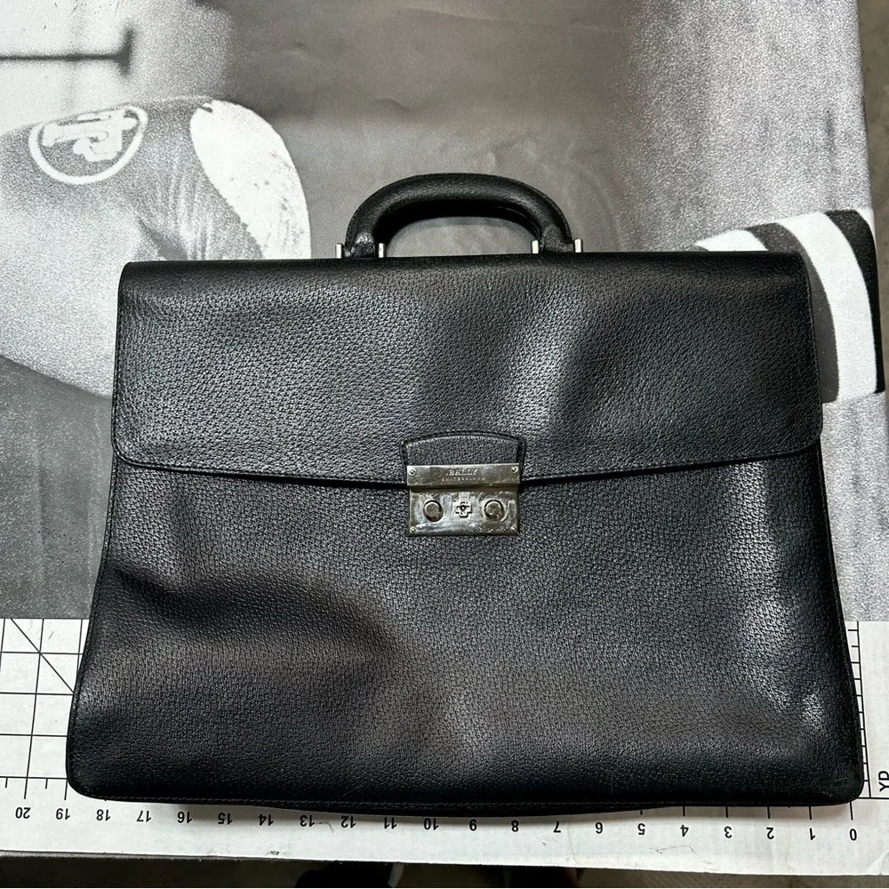 Bally Of Switzerland Leather Briefcase Attaché Case